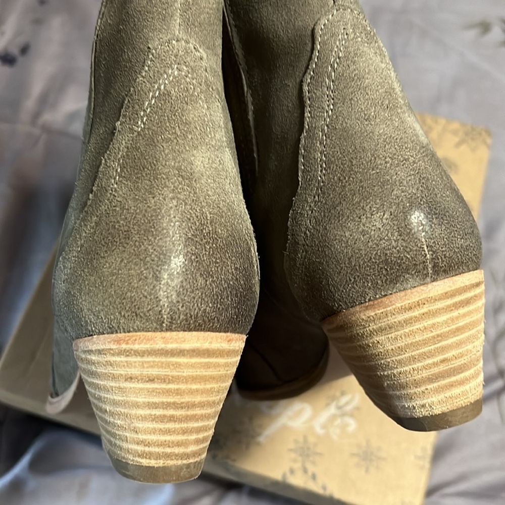FREE PEOPLE | Suede Chelsea Boot - Picture 4 of 5